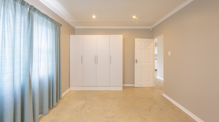 To Let 3 Bedroom Property for Rent in Struisbaai Western Cape